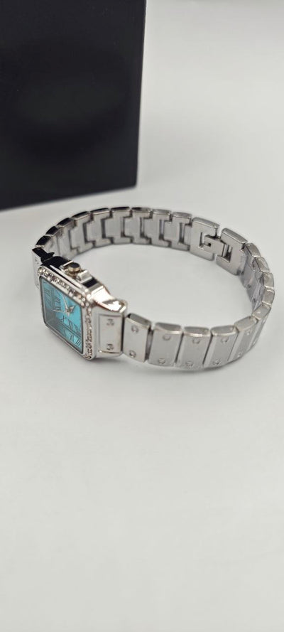 GÜMÜŞ RENK İÇİ GÖKYÜZÜ MAVİSİ BAYAN SAATİ