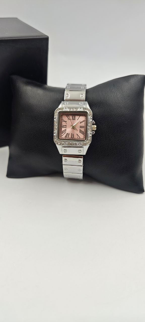 GÜMÜŞ RENK İÇİ PEMBE BAYAN SAATİ