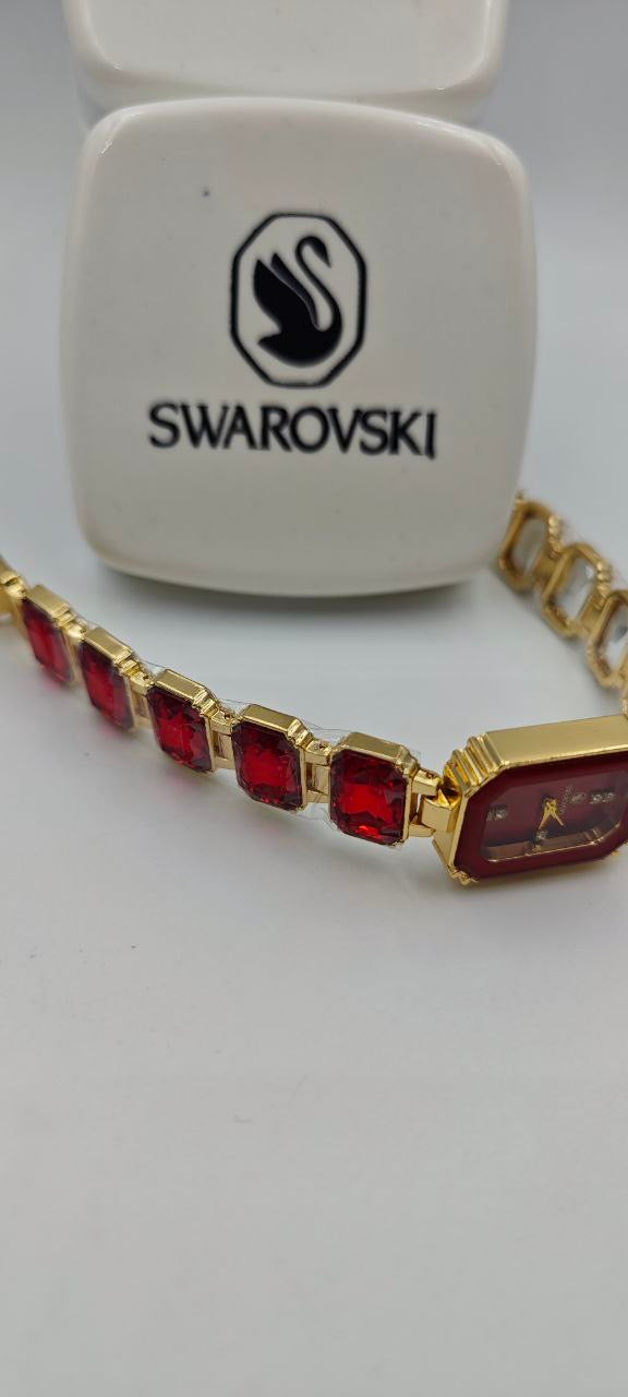 SWAROVSKİ KIRMIZI TAŞLI BAYAN