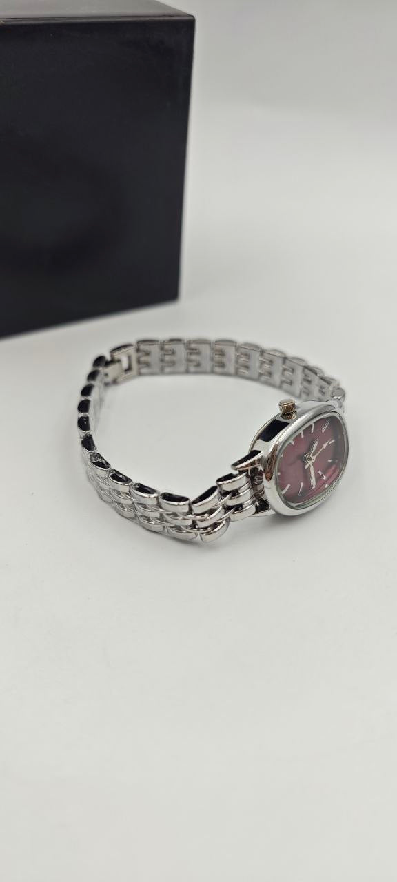 GÜMÜŞ RENK İÇİ KIRMIZI