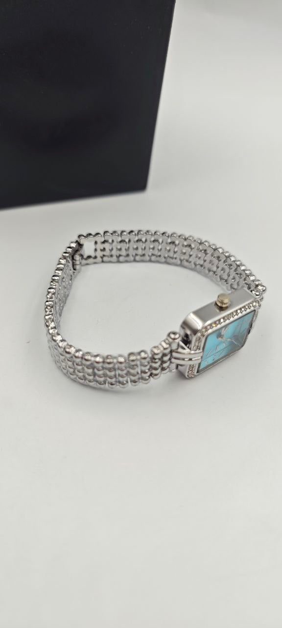 GÜMÜŞ RENK İÇİ GÖKYÜZÜ MAVİSİ BAYAN SAATİ