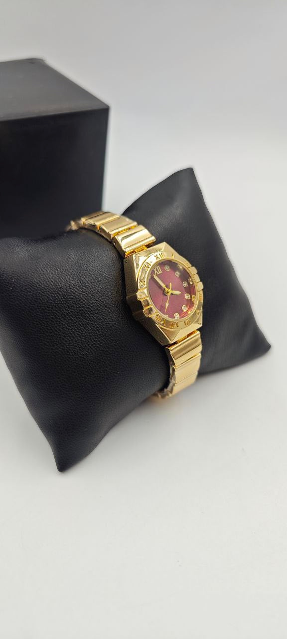 GOLD İÇİ KIRMIZI BAYAN SAATİ