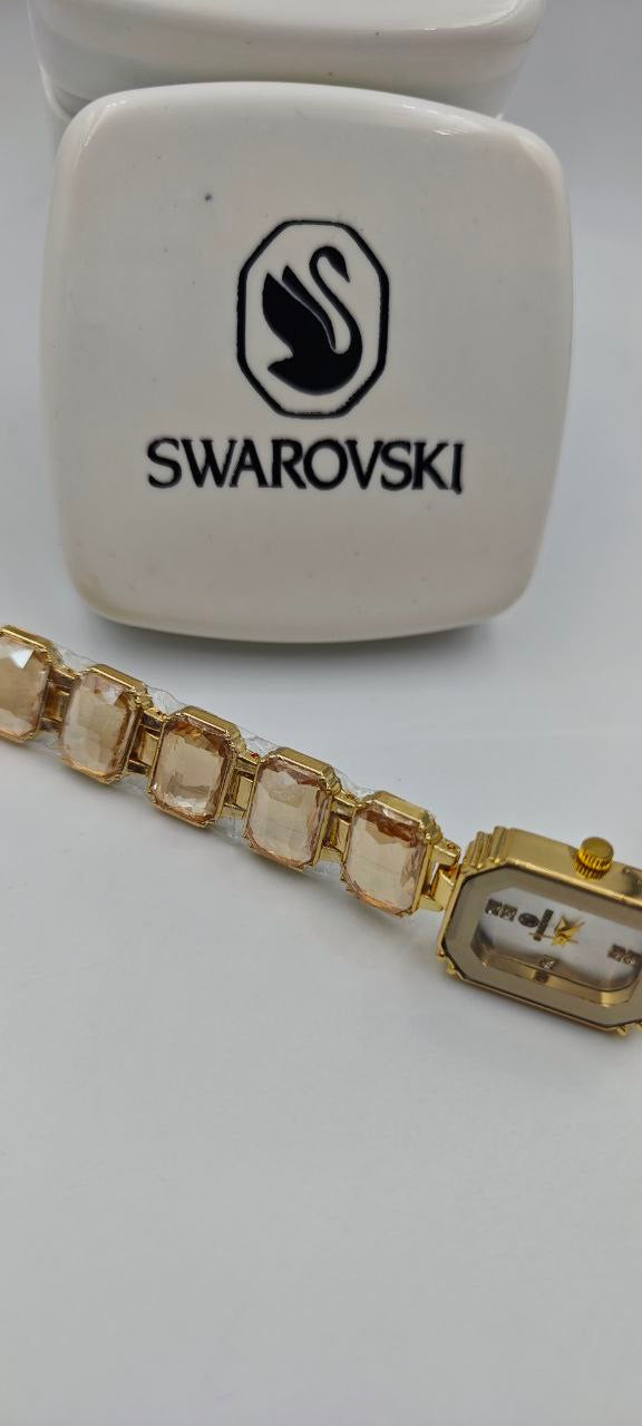 SWAROVSKİ ELMAS TAŞLI BAYAN SAATİ