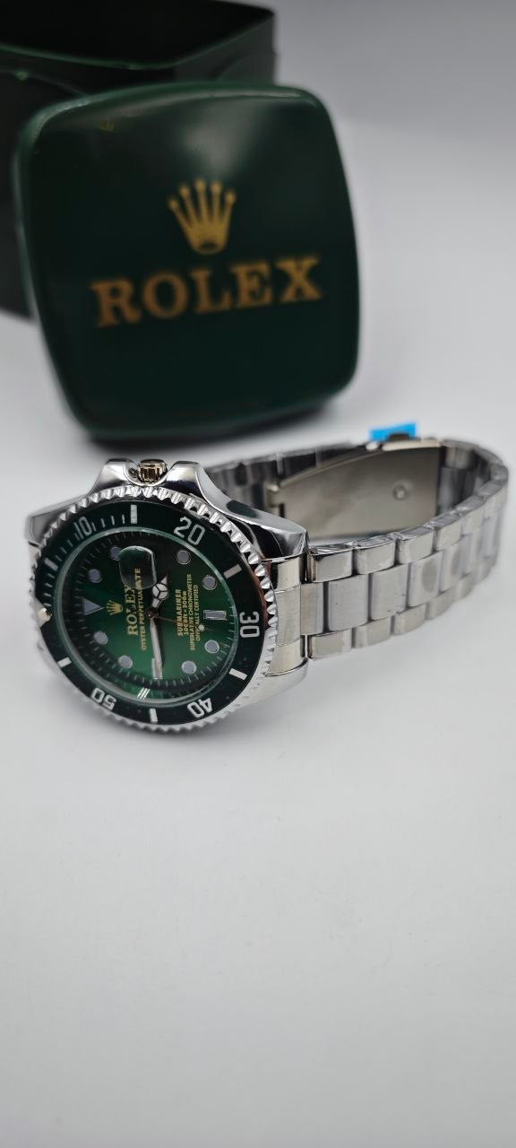 ROLEX SUBMARİNER GRİ İÇİ YEŞİL ERKEK SAAT