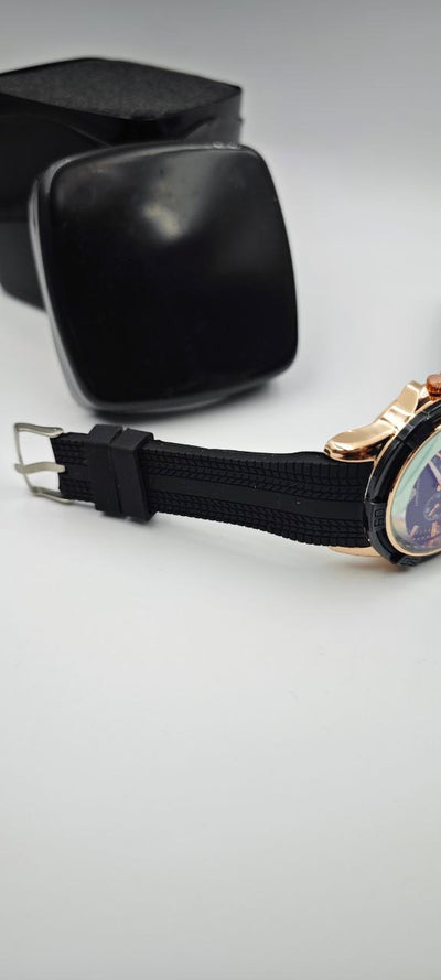 EMPORİO ARMANİ SİYAH HOLD ERKEK SAAT