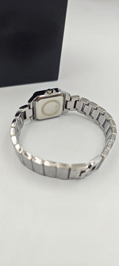 GÜMÜŞ RENK İÇİ GÖKYÜZÜ MAVİSİ BAYAN SAATİ