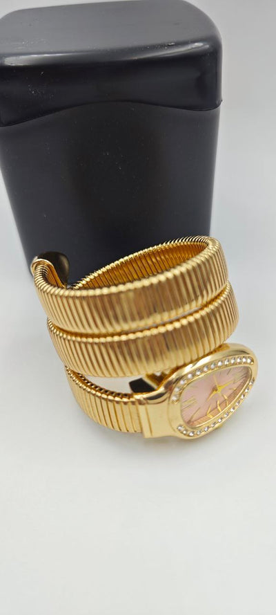 YILAN GOLD İÇİ PEMBE BAYAN SAAT