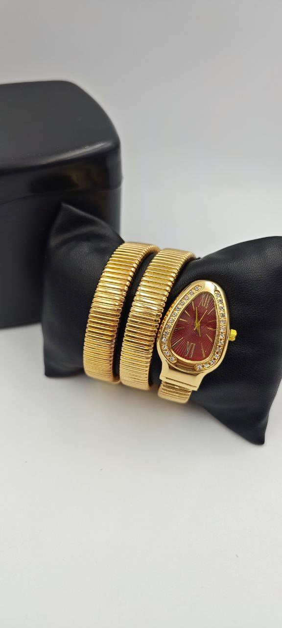 YILAN GOLD İÇİ KIRMIZI BAYAN SAAT