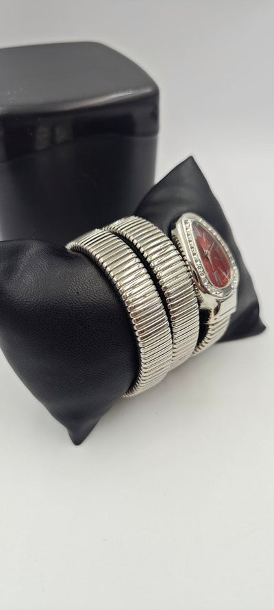 YILAN GRİ İÇİ KIRMIZI BAYAN SAAT